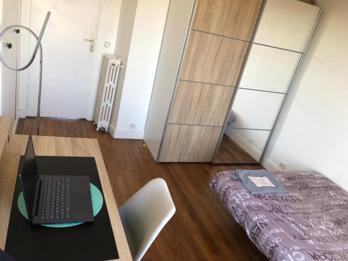 Appartement Tres Calme A 10Mn De Paris - Woman & Couples Only Κουρμπεβουά Εξωτερικό φωτογραφία
